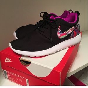 Nike Roshe One Print